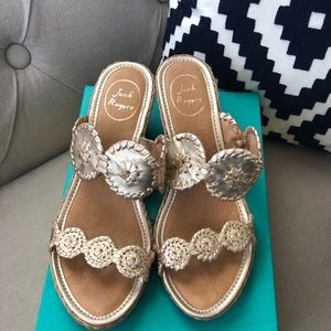 Jack Rogers 🏝  Platinum Shelby Wedge